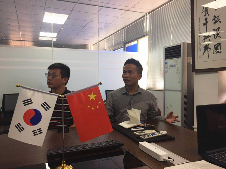 厦门鑫河科技市场部杨经理发表寄语.jpg